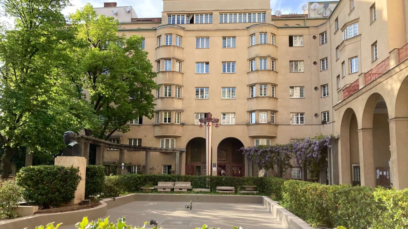 Der Reumannhof in Wien-Margareten (c) Alissa Hacker | 1000things Der Reumannhof in Wien-Margareten (c) Alissa Hacker | 1000things