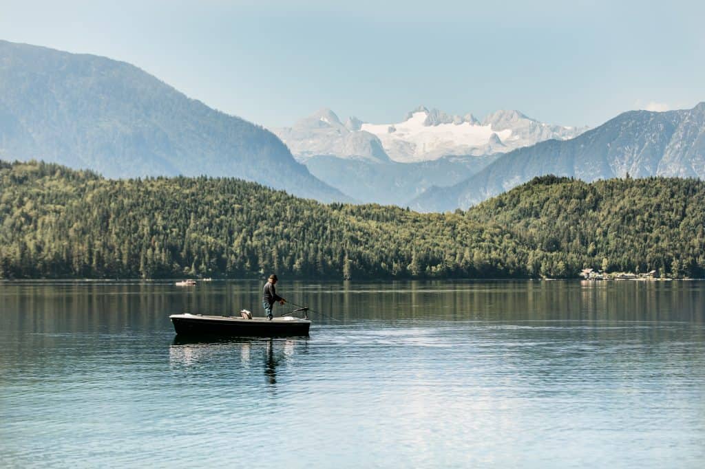 Der Altausseer See mit einem Boot