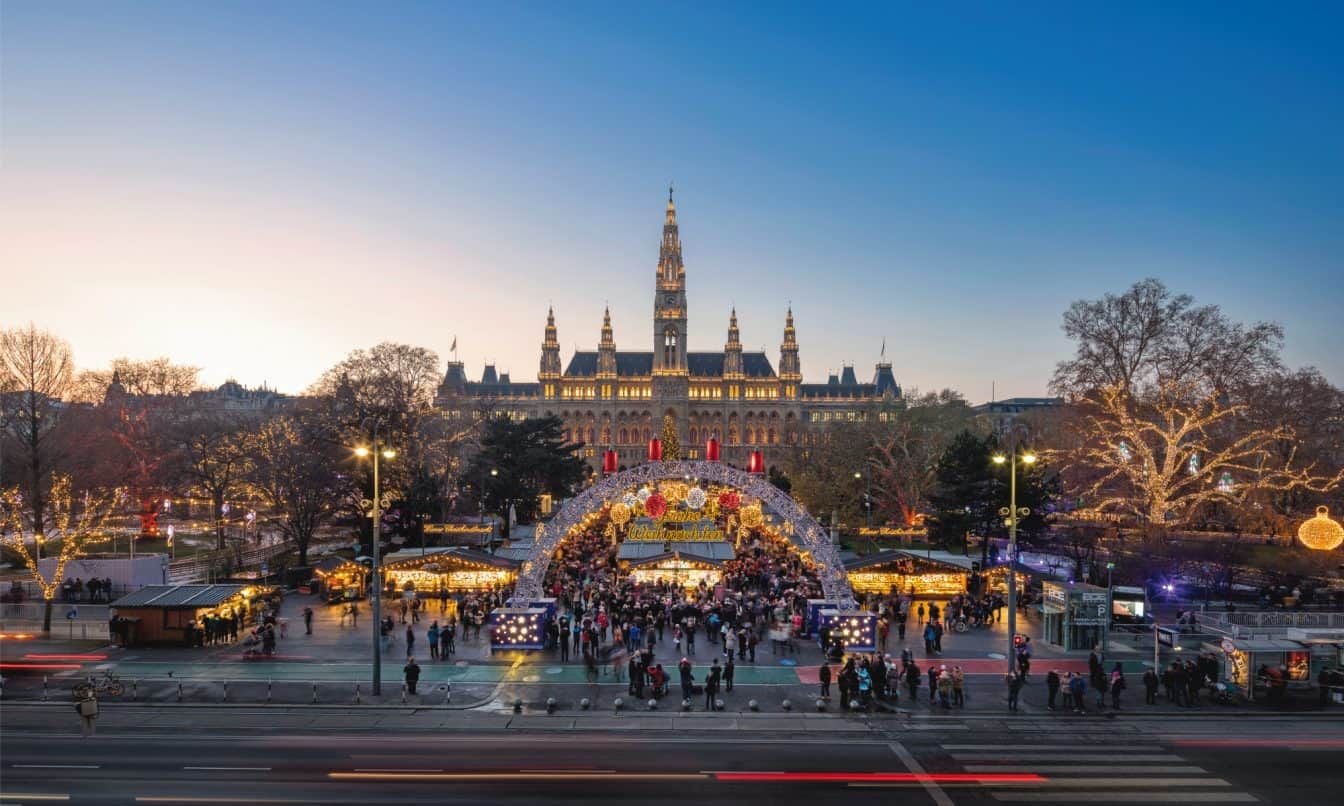 Christkindlmarkt Rathausplatz