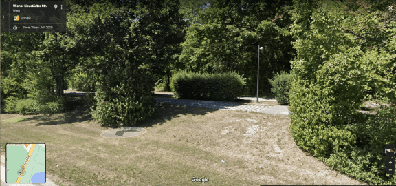 Ab und zu mal Pflastersteine: Der Radweg parallel zur Triesterstraße (c) Google Maps | Screenshot: 1000things