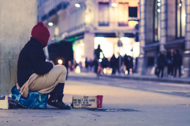Obdachloser Mensch Stadt