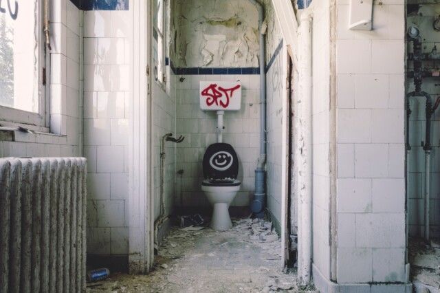 Toilette Graffiti