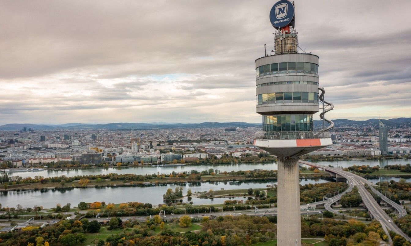 Donauturm Rutsche Wien