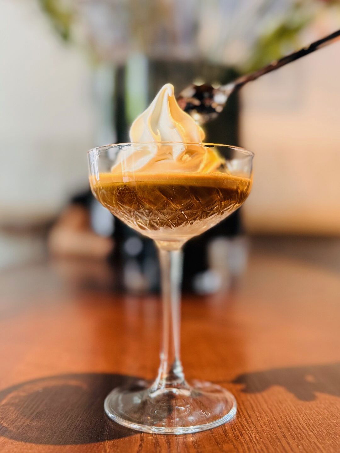 Balthasar Kaffee BAr aAffogato im Champagnerglas