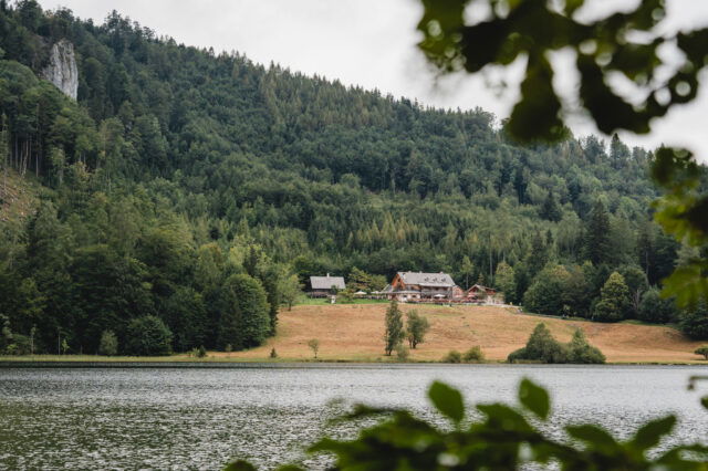 Laudachsee mit Blick auf die Ramsaualm