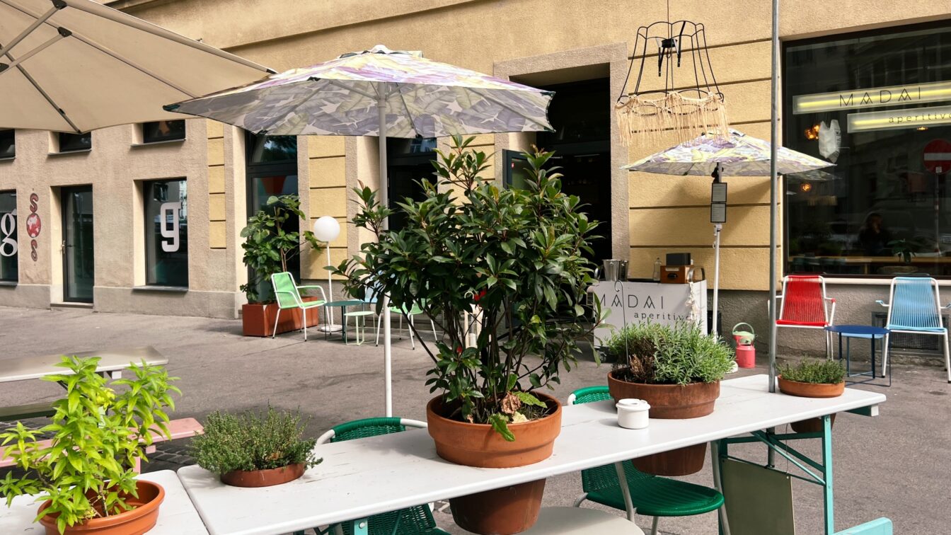 (c) 1000things Madai Aperitivobeisl