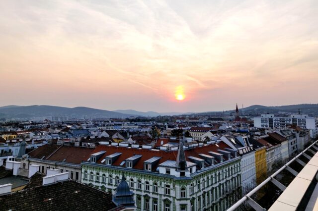 Wien, Sonnenuntergang, Dachterrasse, Restaurant Herzig, 15. Bezirk