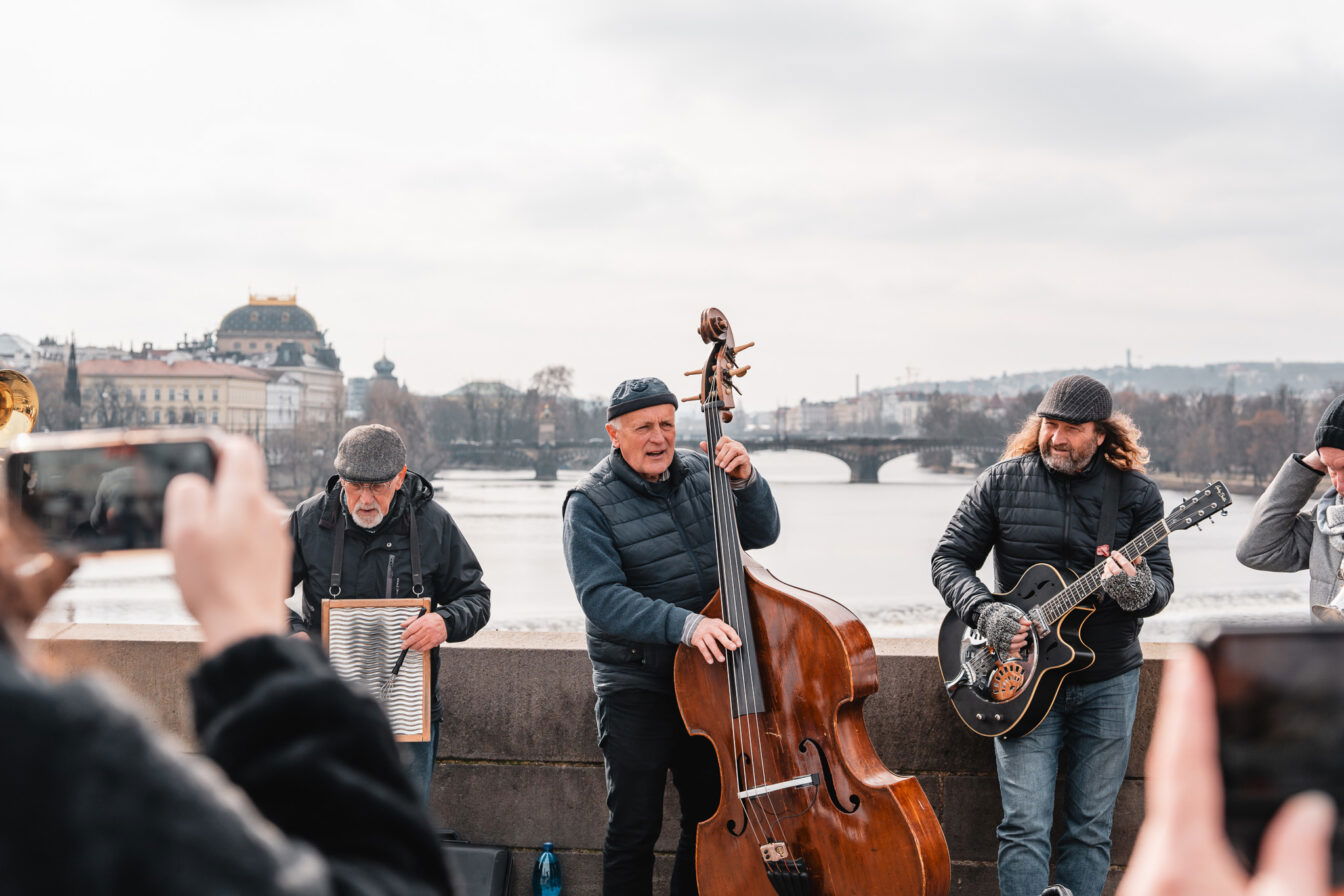 Konzert auf der Karlsbrücke in Prag.