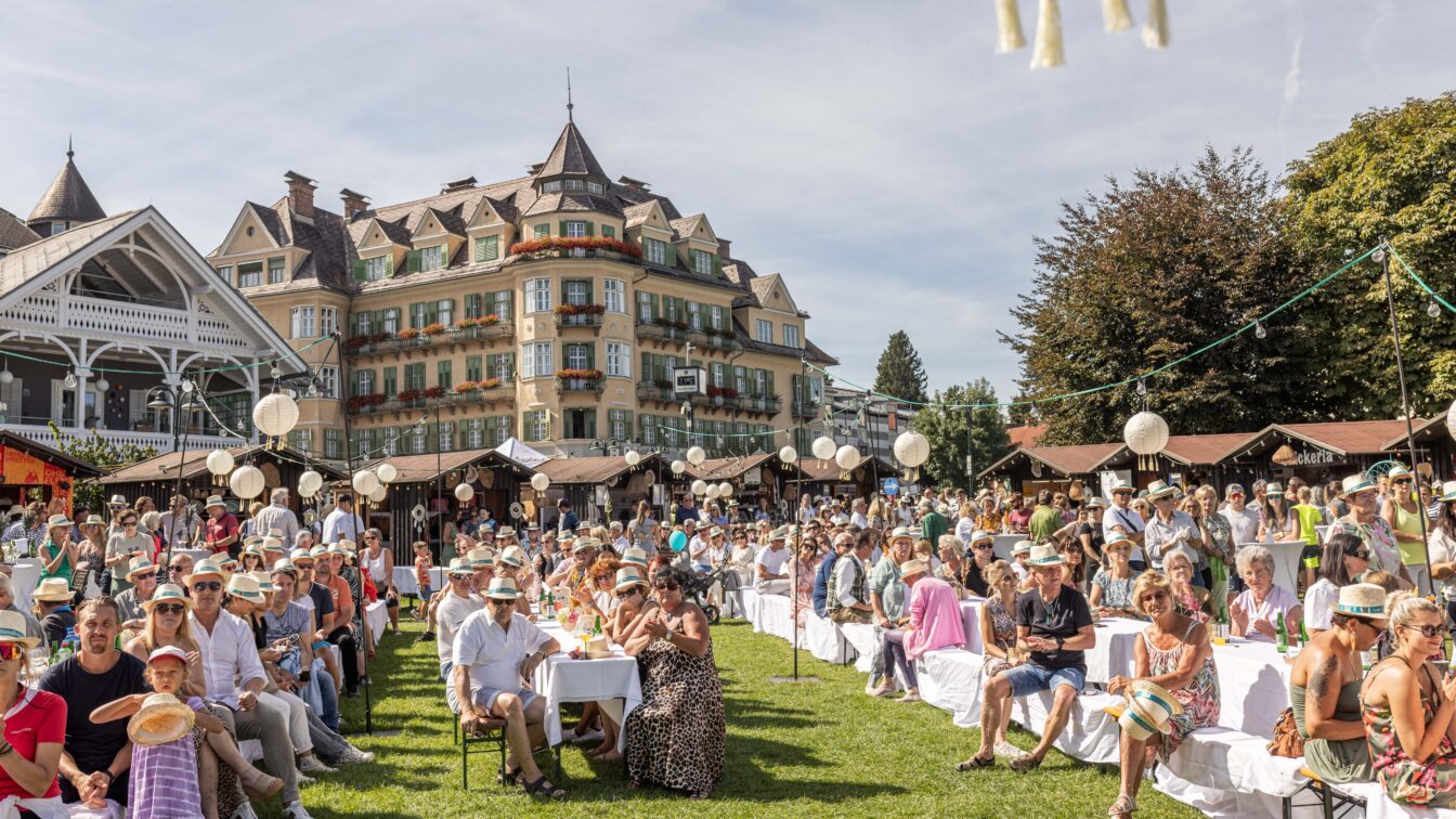 (c) beigestellt Stimmung auf dem Festivalgelände von Bubbles at the Lake in Velden