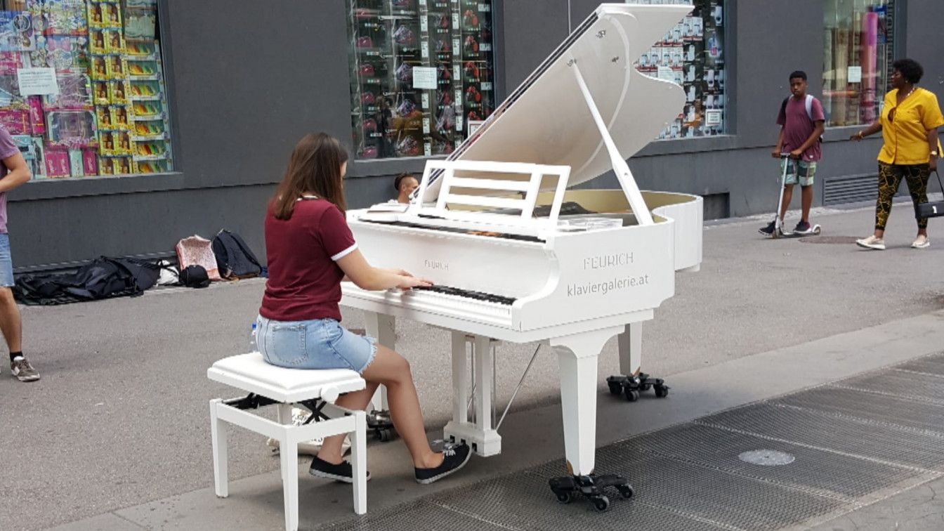 Open Piano for Refugees