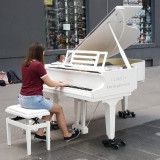 Open Piano for Refugees