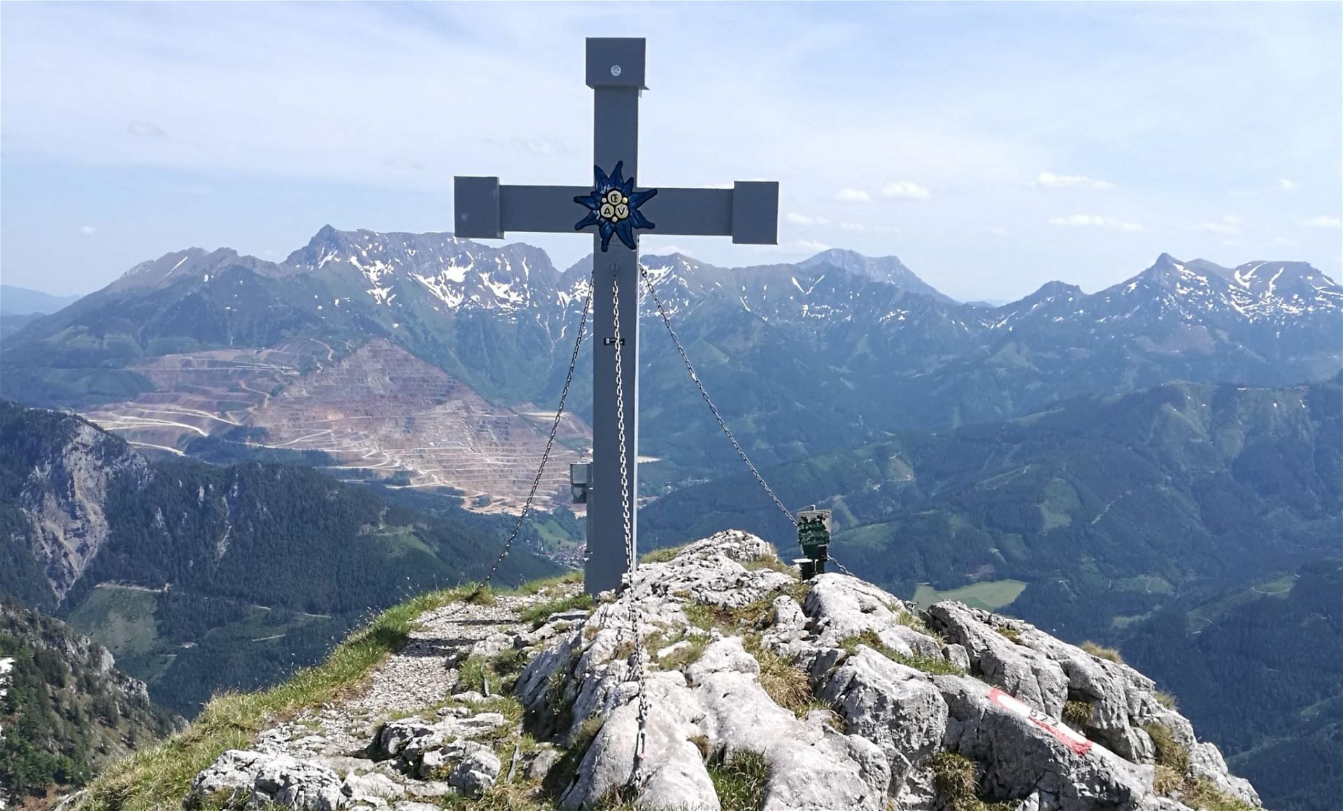 Gipfelkreuz Hochblaser 1.771 Meter