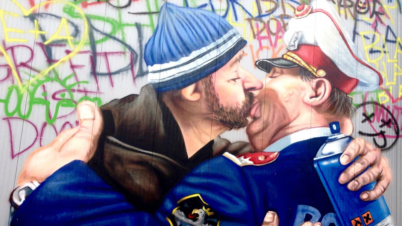 (c) 1000things Redaktion mural harbor